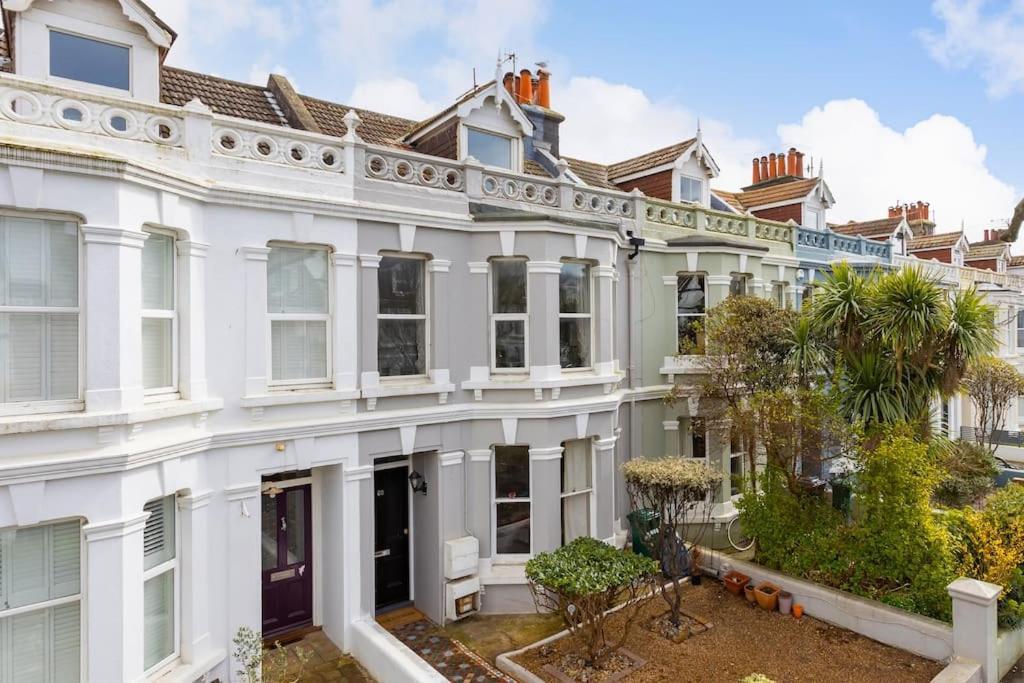 Charming 2 Bedroom Flat In Central Hove With Free Parking ภายนอก รูปภาพ